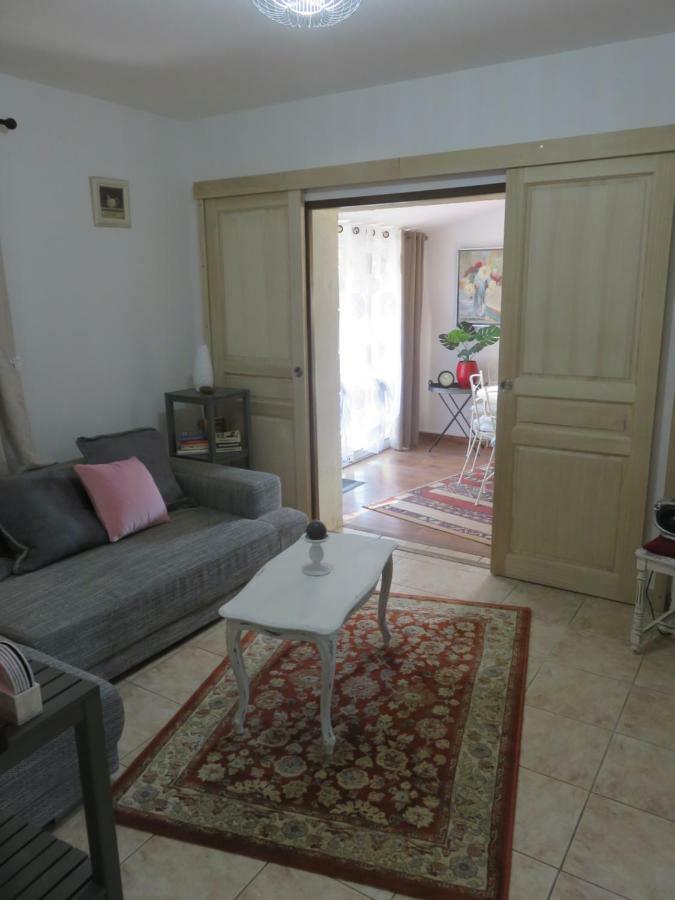 Charmant Appartement Saint Gely Cornillon Ngoại thất bức ảnh